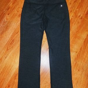 NWOT Danskin Now Grey Capris Petite M
